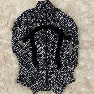 lululemon define jacket size 6